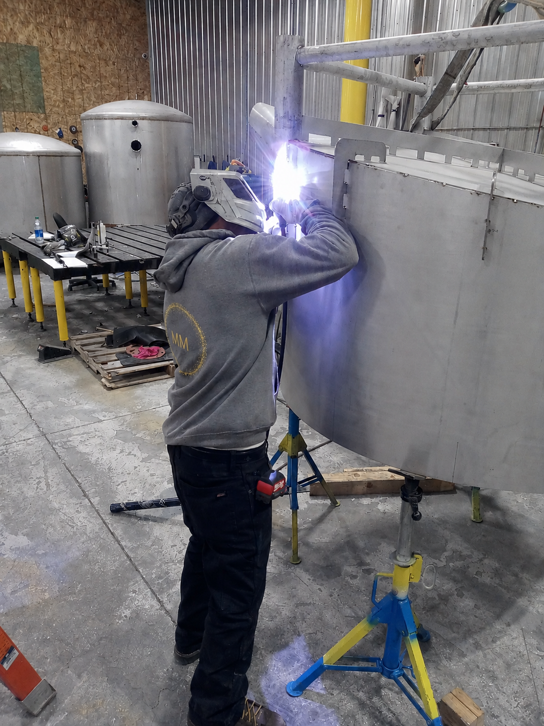 Custom stainless steel tank welding